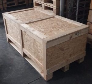 Caja para piezas de tractor
